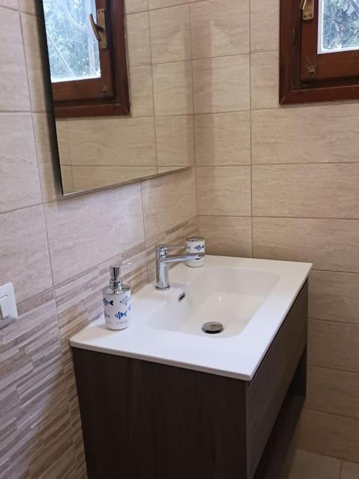 Appartamento A Baia Santa Reparata ภายนอก รูปภาพ